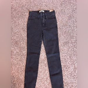 Madewell women’s jeans (10inch skinny high rise). NWT
